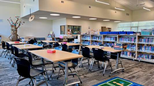 Mark Twain Elementary School Library in Kirkland