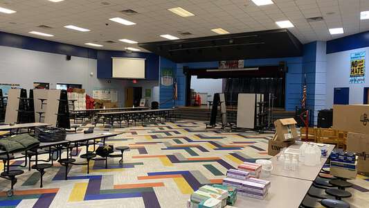 Widen Elementary School Cafeteria w/ Stage in Austin