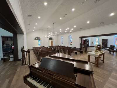 Cross Tracks Church Chapel in Liberty Hill