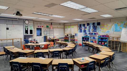 Jefferson Elementary School Classroom Standard in Carlsbad