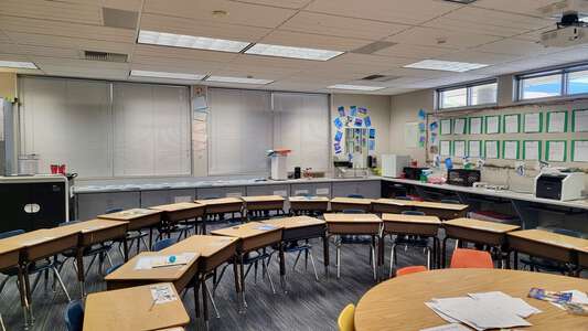 Jefferson Elementary School Classroom Standard in Carlsbad