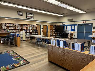 Lakewood Elementary School Library in Lodi