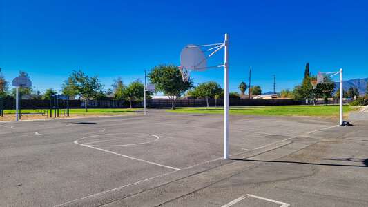 Vineyard Elementary School Outdoor Basketball Courts in Ontario