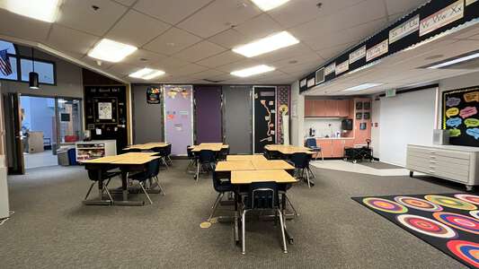 Laura Ingalls Wilder Elementary School Classroom Standard in Woodinville