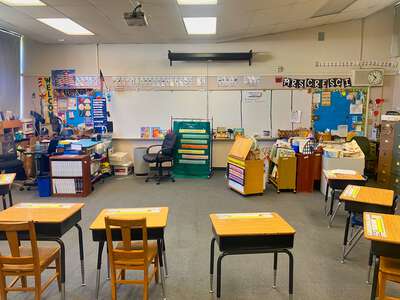 Mark Twain Elementary School Classroom Standard in Sacramento