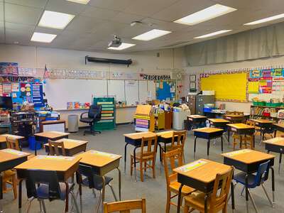 Mark Twain Elementary School Classroom Standard in Sacramento