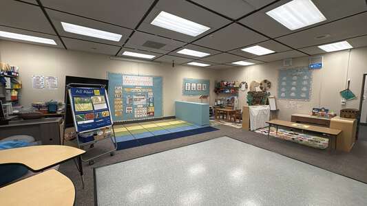 California Ave Elementary School Classroom Standard in Vista 3