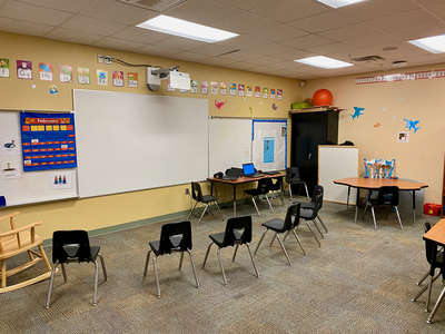 Pineloch Elementary School Classroom Standard in Orlando