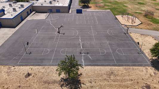 Weller Elementary School Outdoor Basketball Courts in Milpitas 2