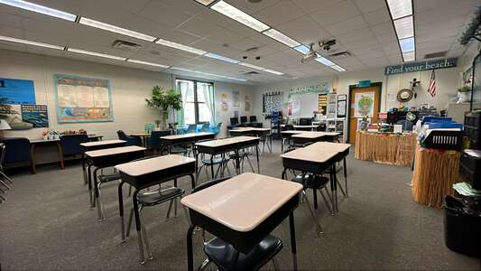 Switzerland Point Middle School Classroom Standard in St. Johns 3