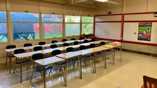 Henderson N Q Elementary Classroom Standard in Houston