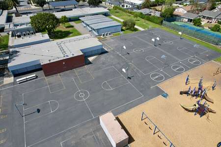 Kaiser Elementary School (3-6) Outdoor Basketball Courts in Costa Mesa