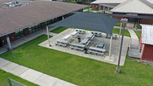 Centennial Elementary School Outdoor Lunch Area in Dade City