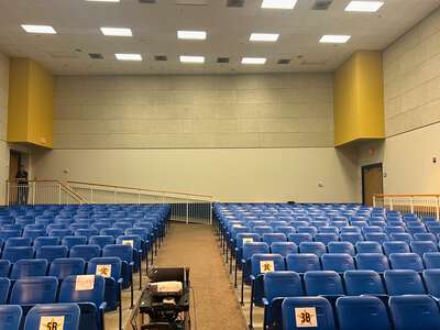 Celestino Mauricio Soto Jr. Elementary School Auditorium in Dallas 5