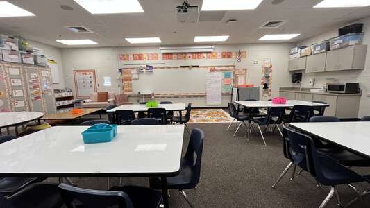 Peachtree Elementary School Classroom Standard in Peachtree Corners 4
