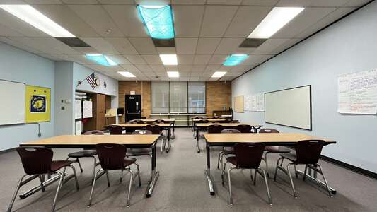 Hiteon Elementary School Room C100 - Conference Room in Beaverton 3