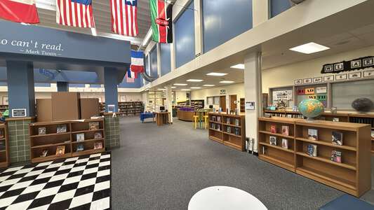 Randolph Middle School Library in Charlotte 5