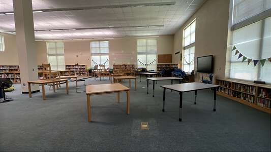 Winget Park Elementary School Media Center in Charlotte 2