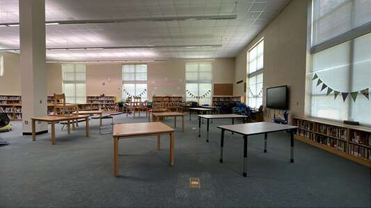 Winget Park Elementary School Media Center in Charlotte 3