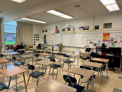 Maine Prairie High School Classroom Standard in Dixon 2