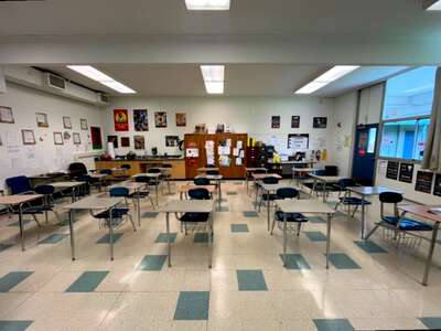 Maine Prairie High School Classroom Standard in Dixon 3