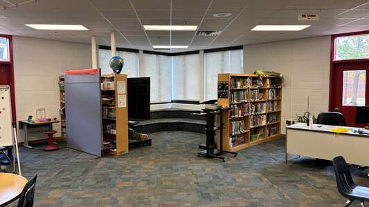 Salem Elementary School Library in Virginia Beach