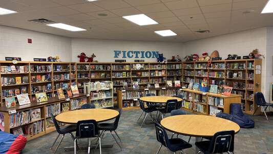 Salem Elementary School Library in Virginia Beach