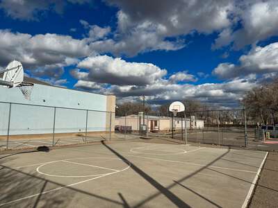 Barcelona Elementary School Outdoor Basketball Courts in Albuquerque