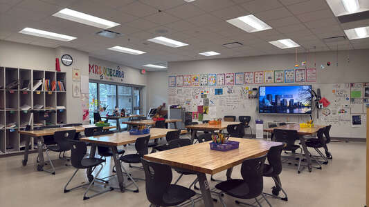 Richard J. Lee Elementary School Room A120 - Art - LEE in Dallas 3