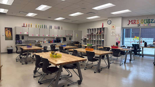 Richard J. Lee Elementary School Room A120 - Art - LEE in Dallas 2