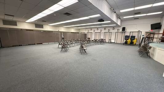 Grapevine Elementary School Multi Purpose Room in Vista 2