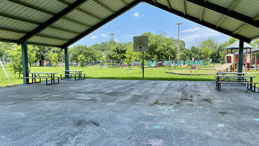 Brookline Elementary Outdoor Basketball Courts in Houston
