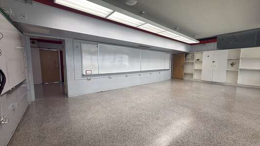 T.H. Harris Middle School Classroom Standard in Metairie 3