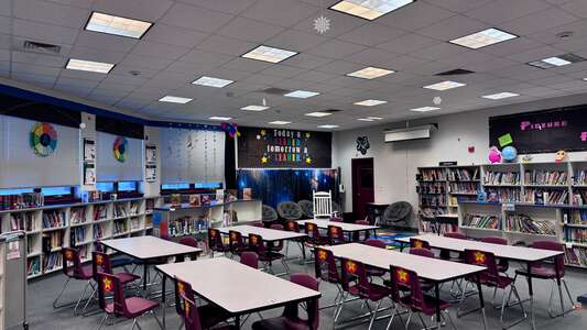Elliott Ranch Elementary School Library in Elk Grove