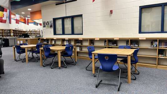 Kennedy Middle School Media Center in Charlotte 3