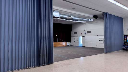 Torrey Pines Elementary School Multi-Purpose Room - B – Café in San Diego