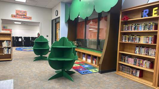 Pleasant Hill Elementary School Library in Oklahoma City 3