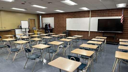 Carl H. Lorbeer Middle School in Diamond Bar California Slideshow Image 3