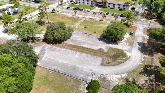 Parking Lot - Side (3 hr min)