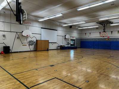 Spring Creek Elementary School Gym in Eugene 4