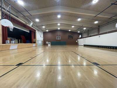 Bolton Primary School Gym in West Linn