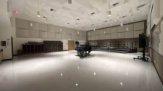 McKay High School Room M108 - Choir in Salem 3