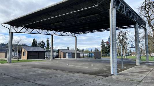 Maple Elementary School Blacktop / Basketball Courts in Springfield