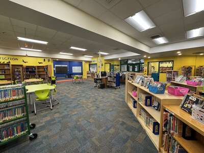 Rosemont Forest Elementary School Library in Virginia Beach 5
