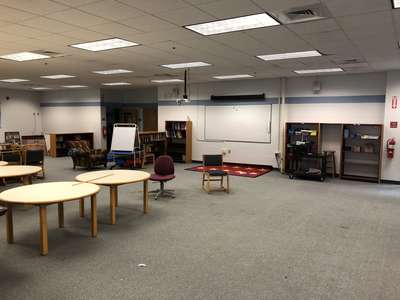 Oneco Elementary School Library in Bradenton