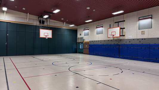 Lakeview Elementary School Gym in Kirkland