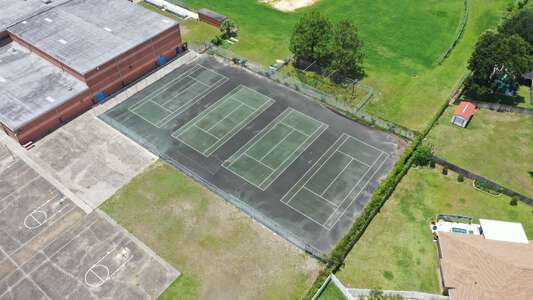 Landmark Middle School Tennis Courts (3 hr min) in Jacksonville
