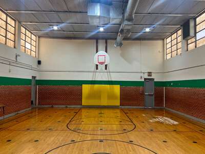 Lida Hooe Elementary School Gymnasium in Dallas