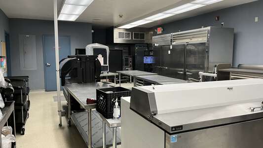 Tom Kitayama Elementary School Kitchen in Union City 3