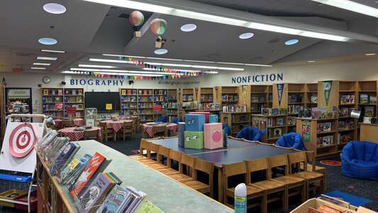 Newtown Elementary School Media Center in Virginia Beach 3